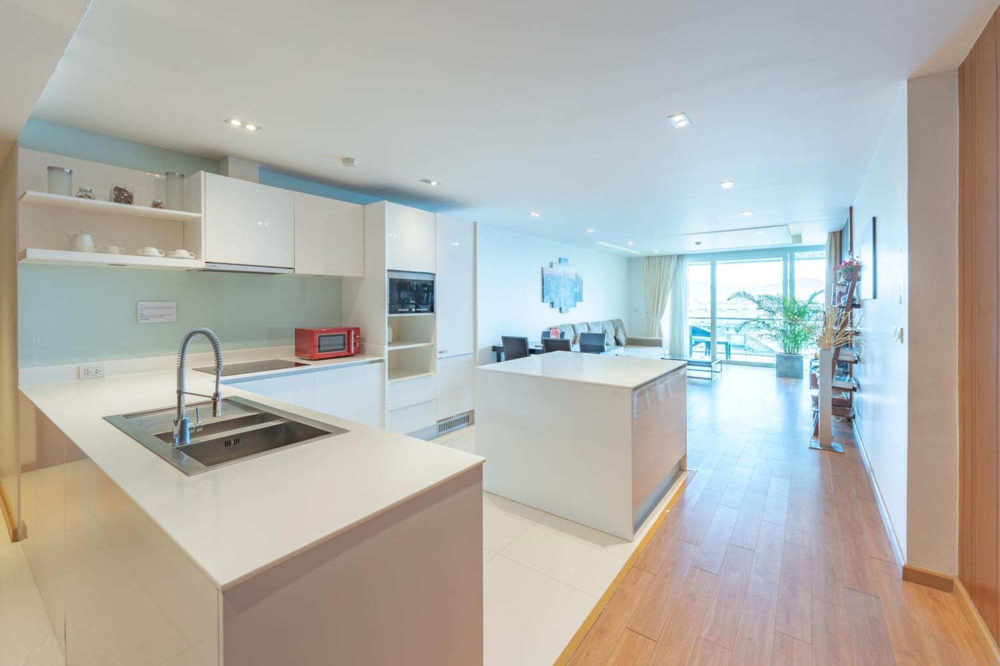 The Privilege Residence Patong Экстерьер фото